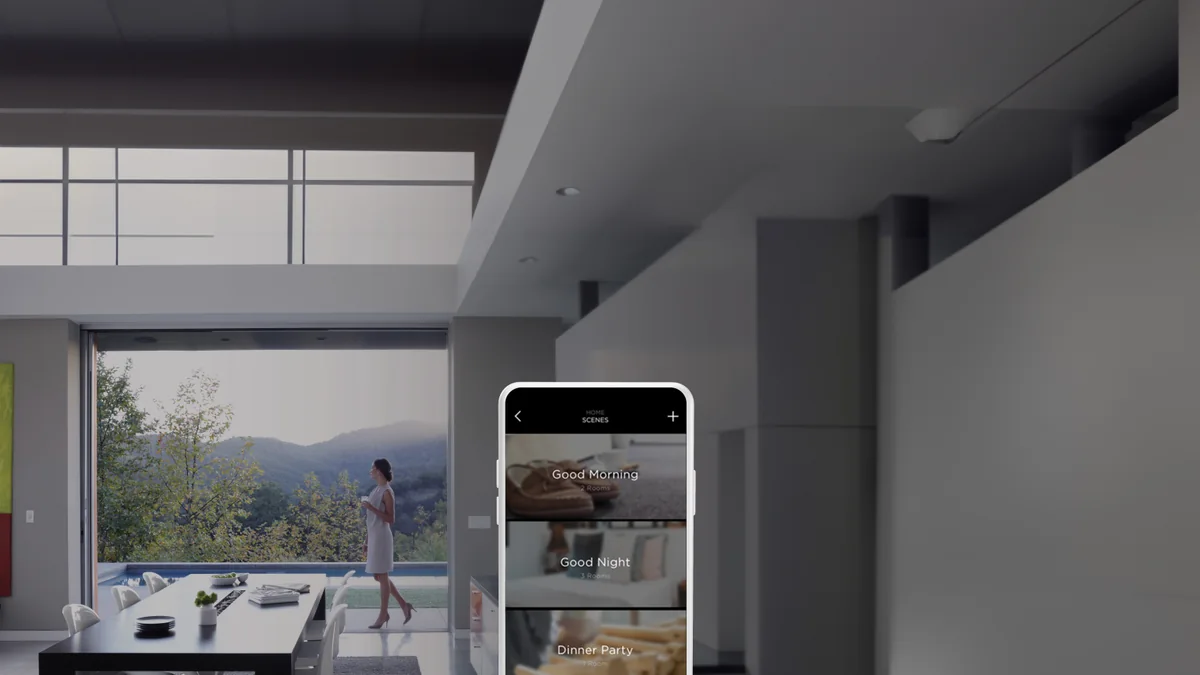 Interface que reúne diferentes ambientes e sistemas em uma central de automação residencial