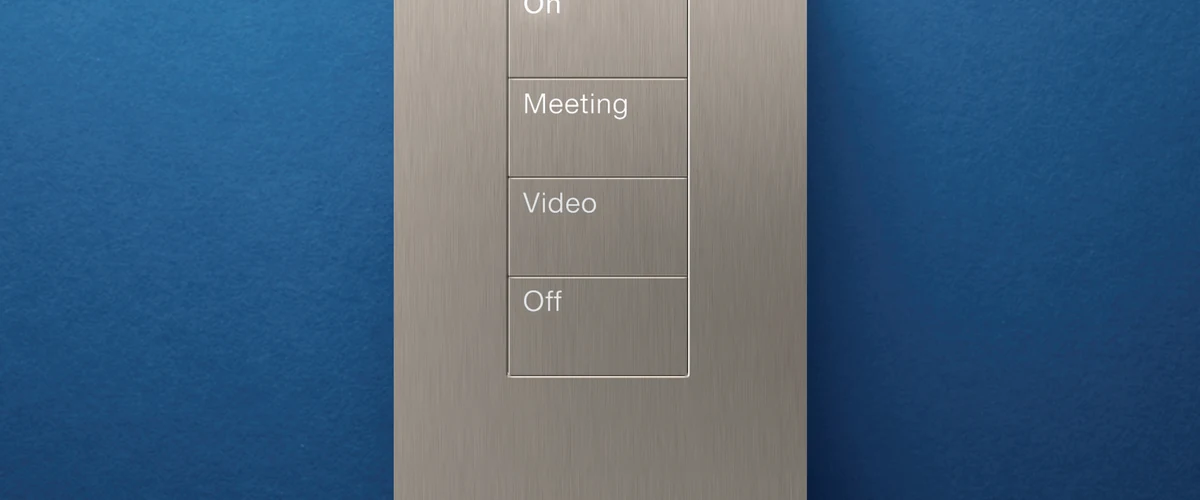 Keypad Palladiom Lutron com acabamento metálico