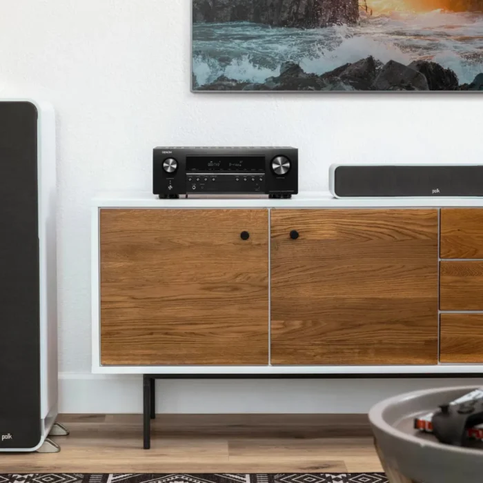 Sistema de áudio com suporte a Dolby TrueHD e DTS-HD Master Audio.